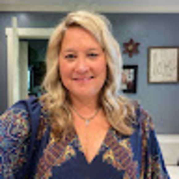 Meet your Posher, Cindy - Picture 1 of 1